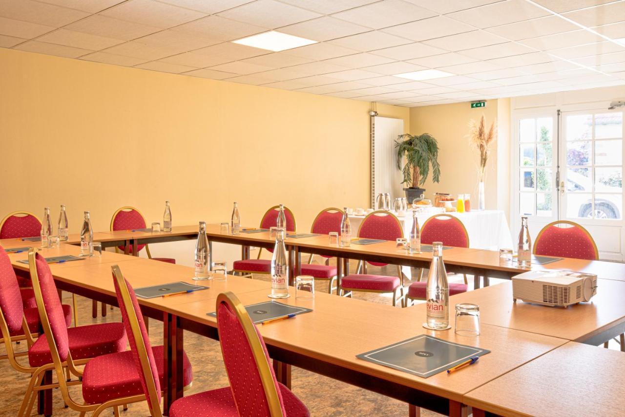 Hotel Restaurant De La Poste & Du Lion D'Or Vézelay Zewnętrze zdjęcie