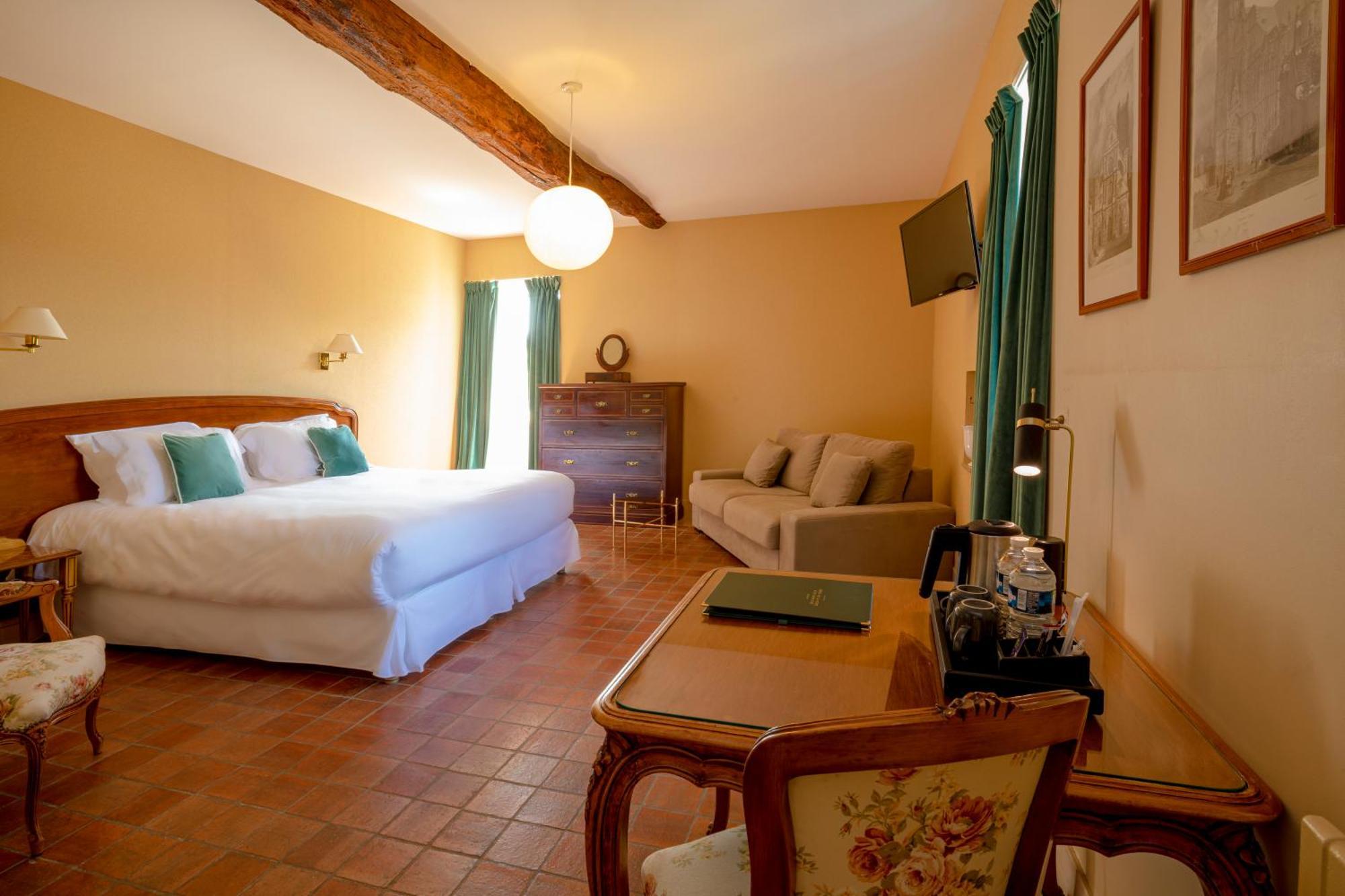 Hotel Restaurant De La Poste & Du Lion D'Or Vézelay Zewnętrze zdjęcie