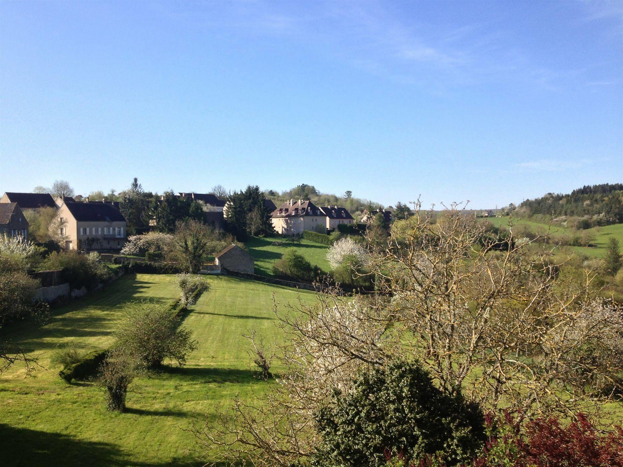 Hotel Restaurant De La Poste & Du Lion D'Or Vézelay Zewnętrze zdjęcie