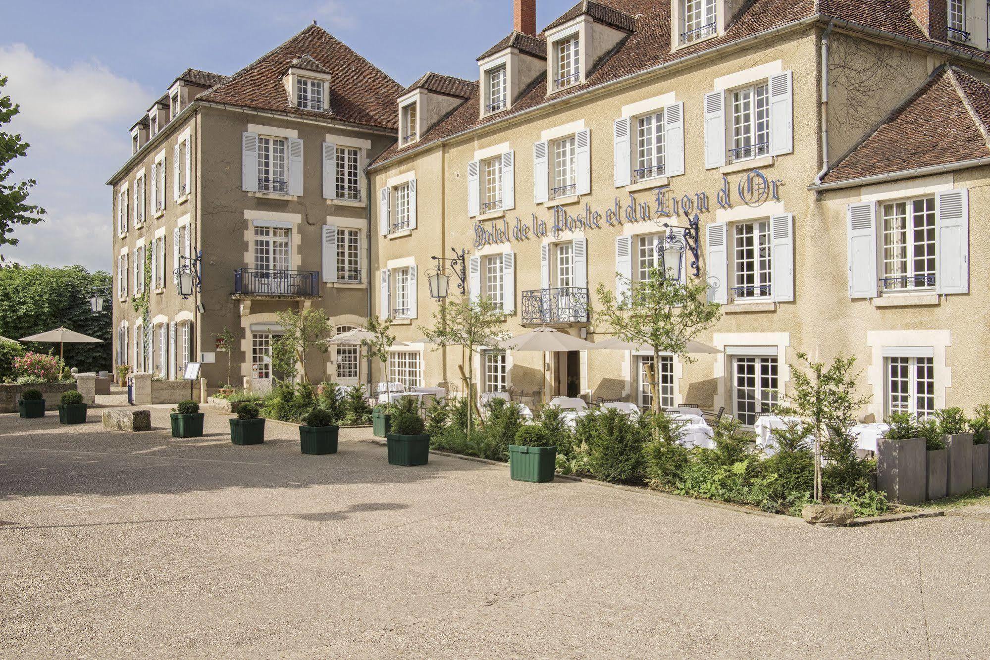 Hotel Restaurant De La Poste & Du Lion D'Or Vézelay Zewnętrze zdjęcie